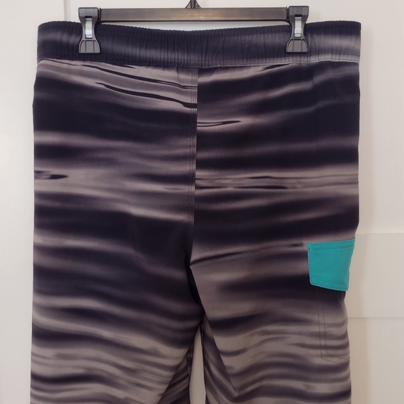 Tony Hawk Men's Board Shorts - Picture 2 of 7